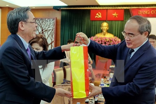 VFF President meets overseas Vietnamese - ảnh 1